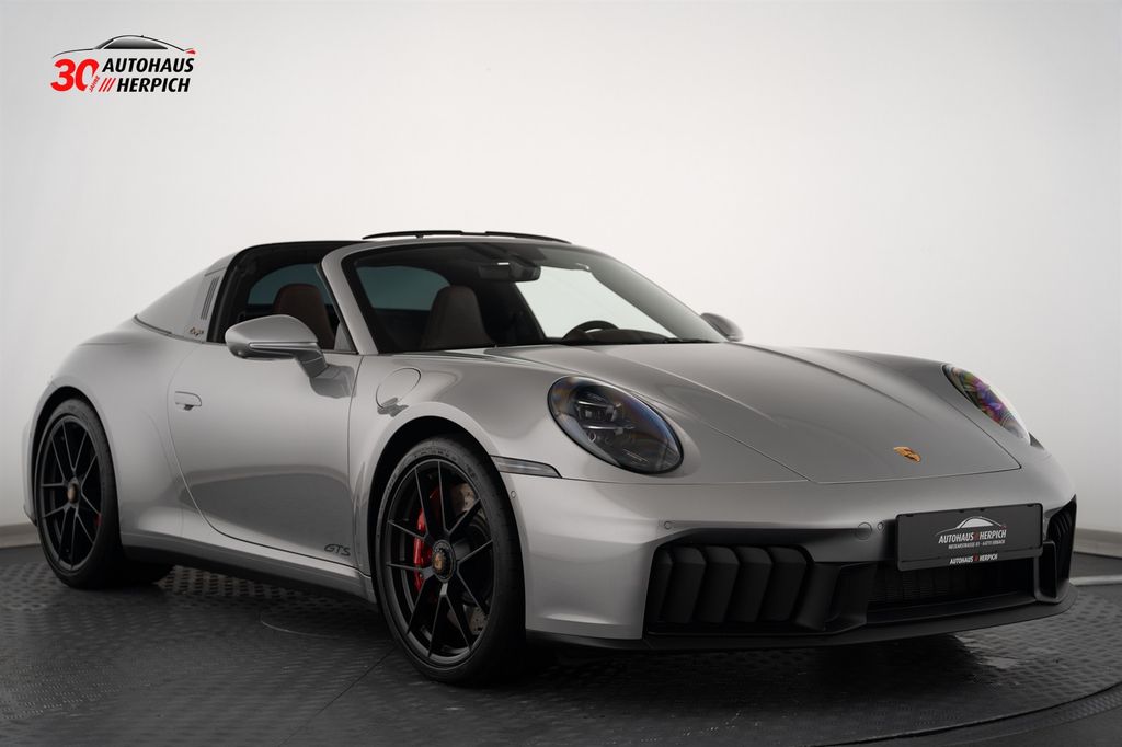 Porsche 992 2025