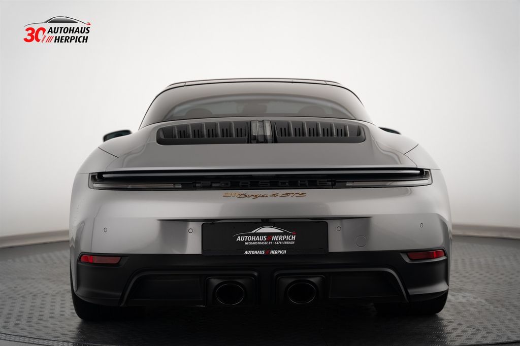 Porsche 992 2025