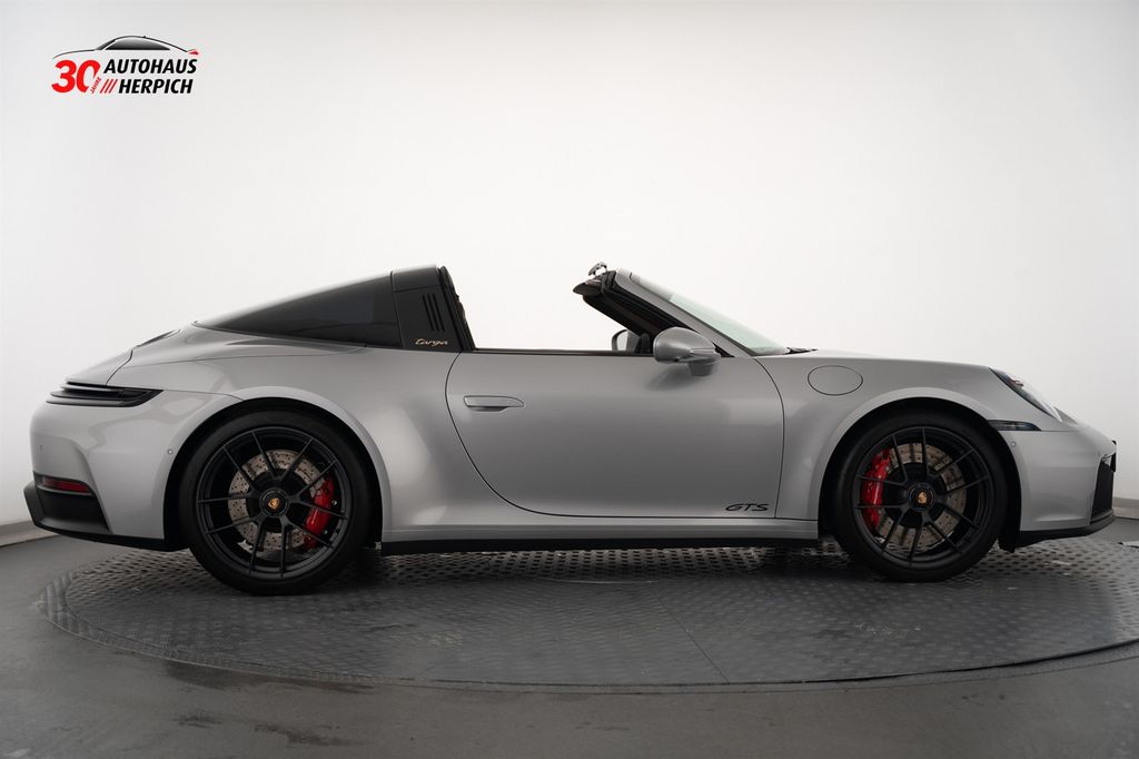 Porsche 992 2025