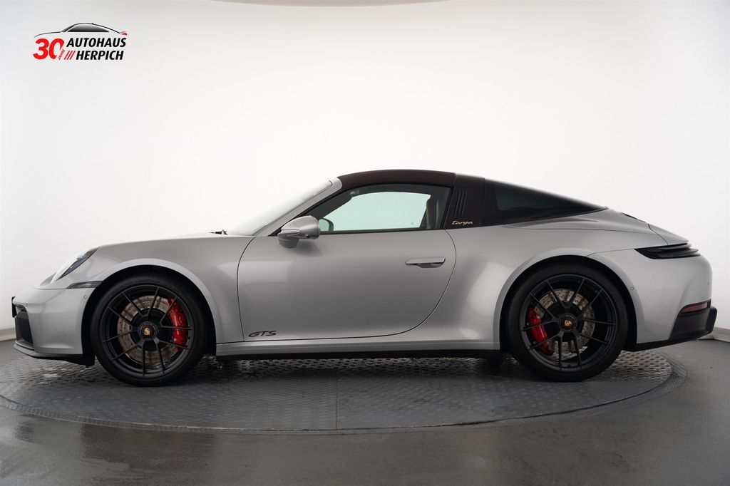 Porsche 992 2025