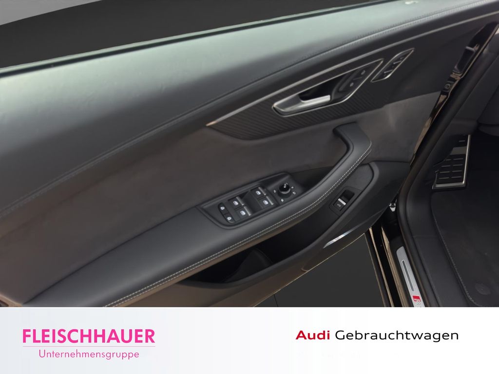 Audi RSQ8 2024