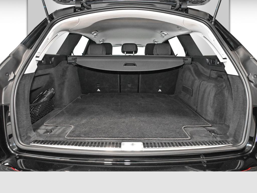 Mercedes-Benz E 220 2023