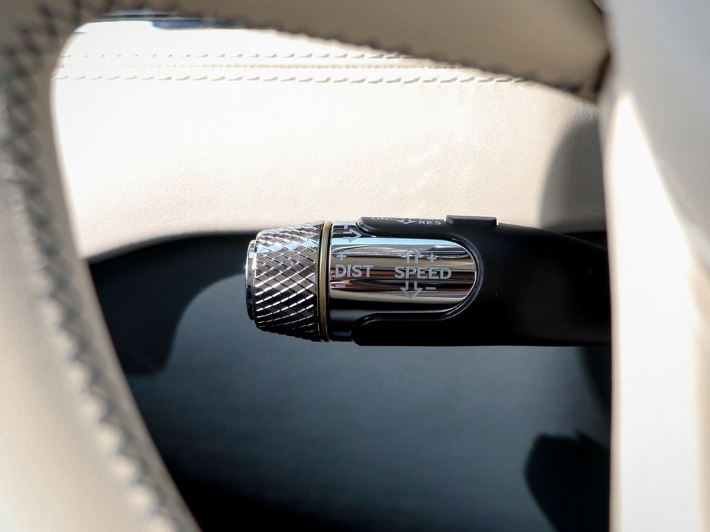 Bentley Continental GTC 2025