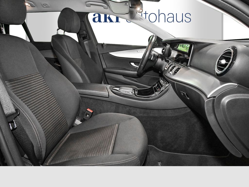 Mercedes-Benz E 220 2023