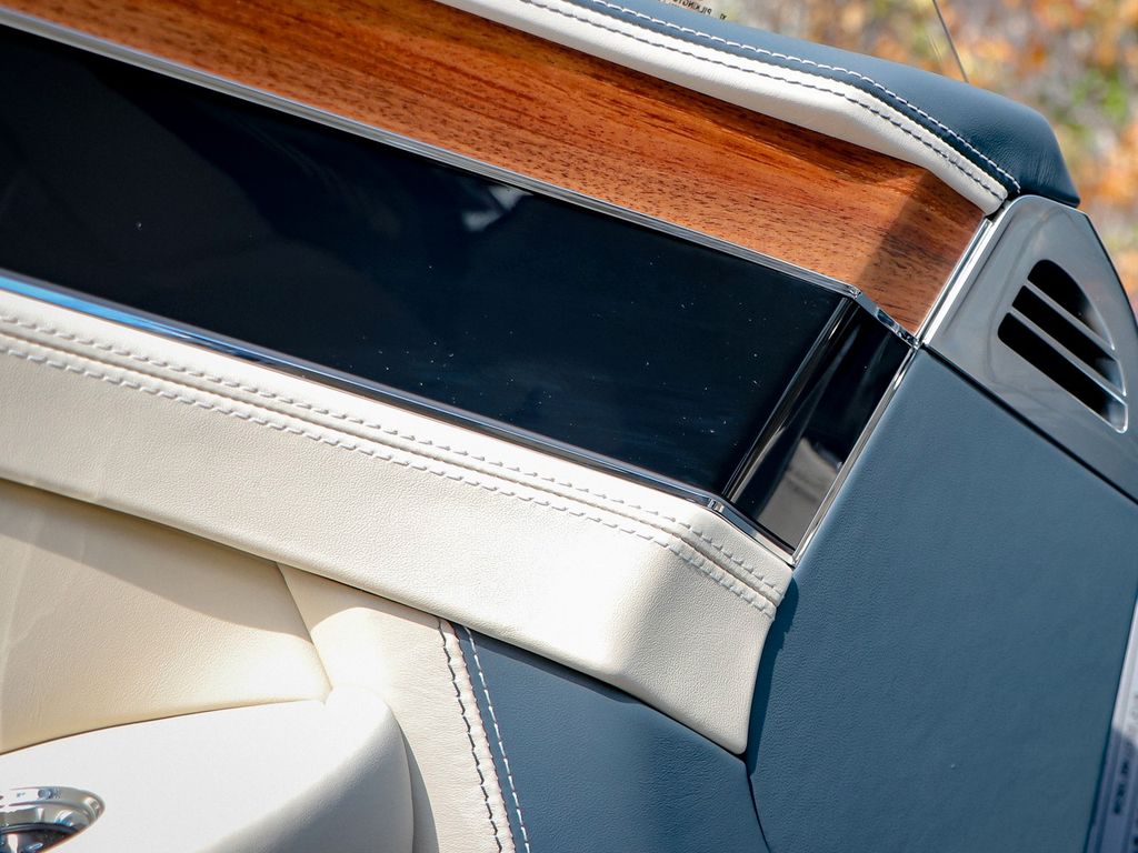 Bentley Continental GTC 2025