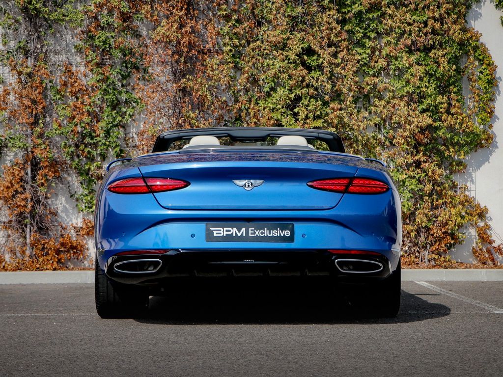 Bentley Continental GTC 2025