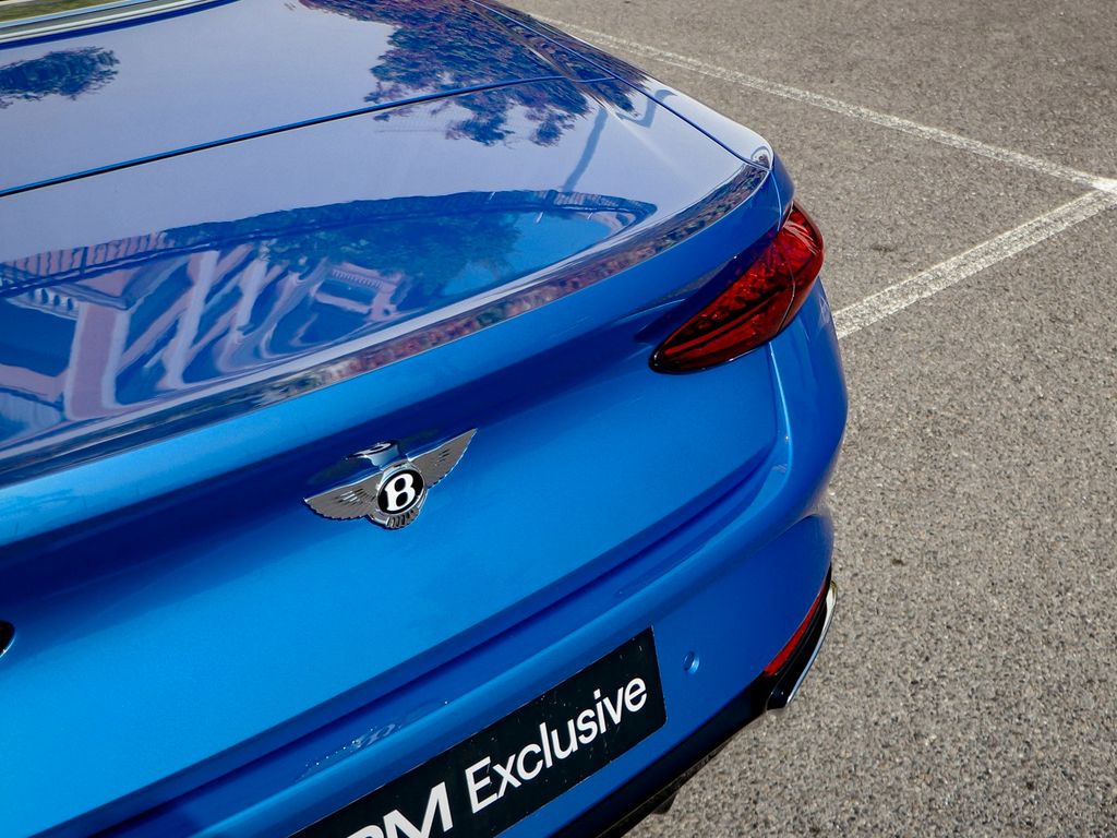 Bentley Continental GTC 2025