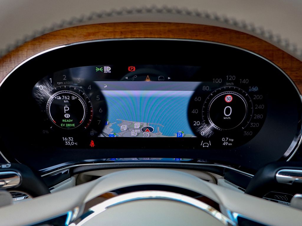 Bentley Continental GTC 2025