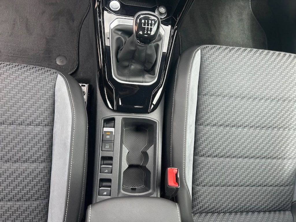 Volkswagen T-Roc 2024