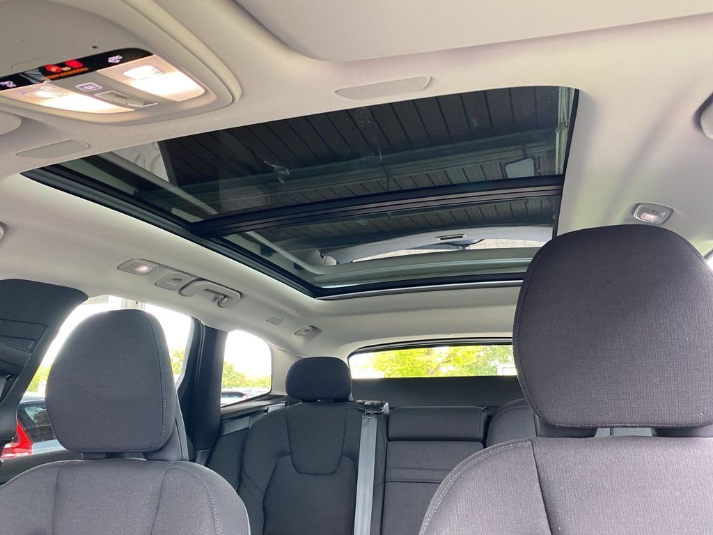 Volvo XC60 2022