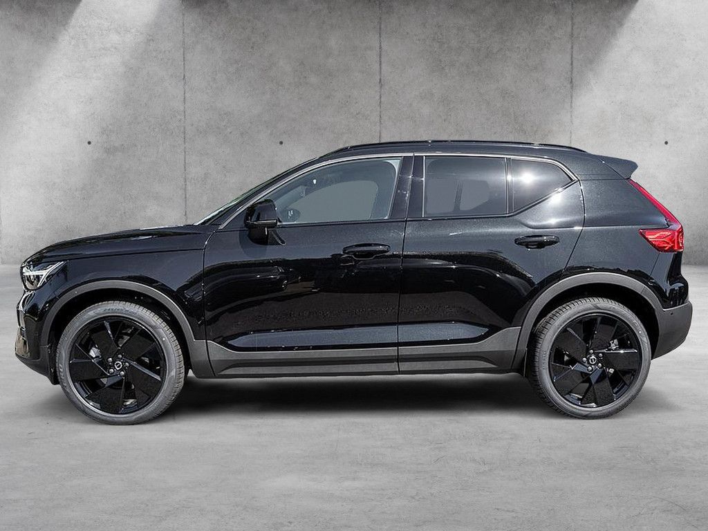 Volvo XC40 2025