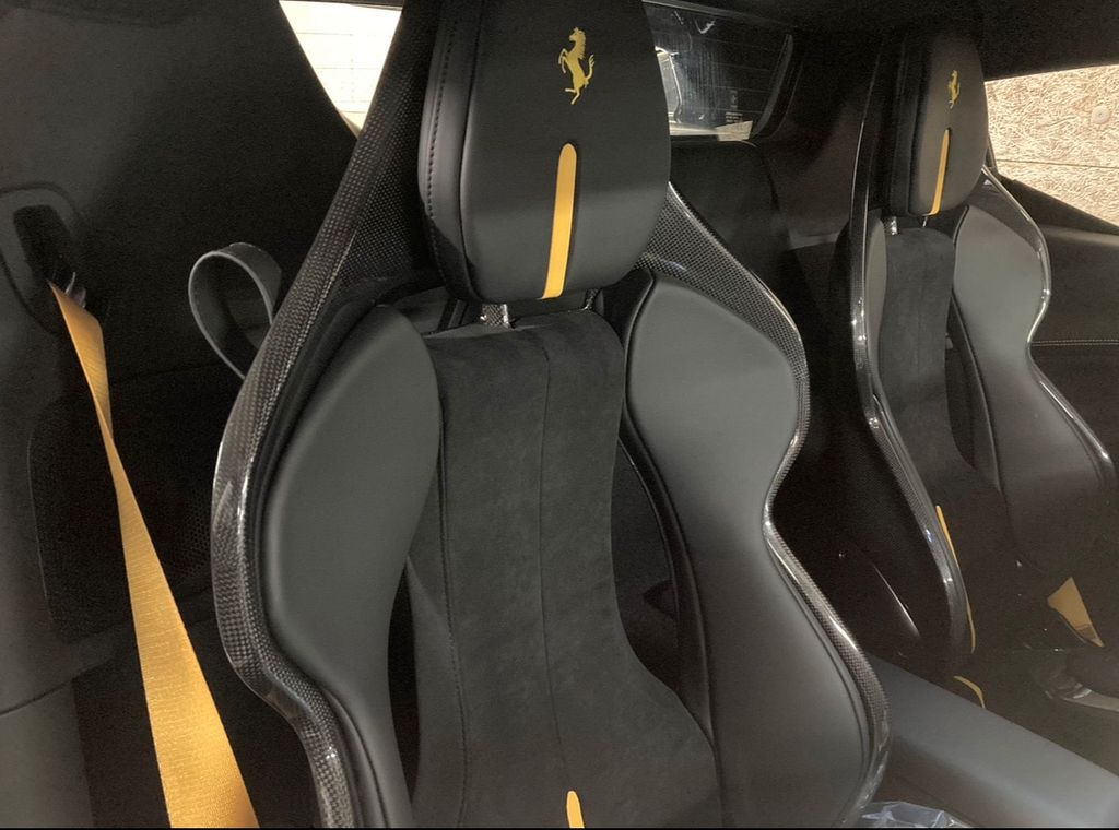 Ferrari 296 GTB 2025