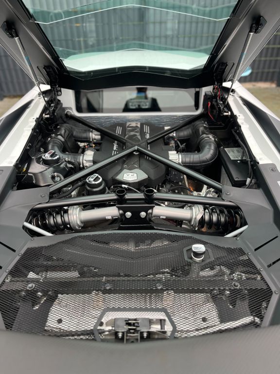 Lamborghini Aventador 2016