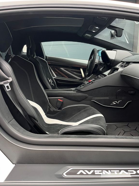 Lamborghini Aventador 2016