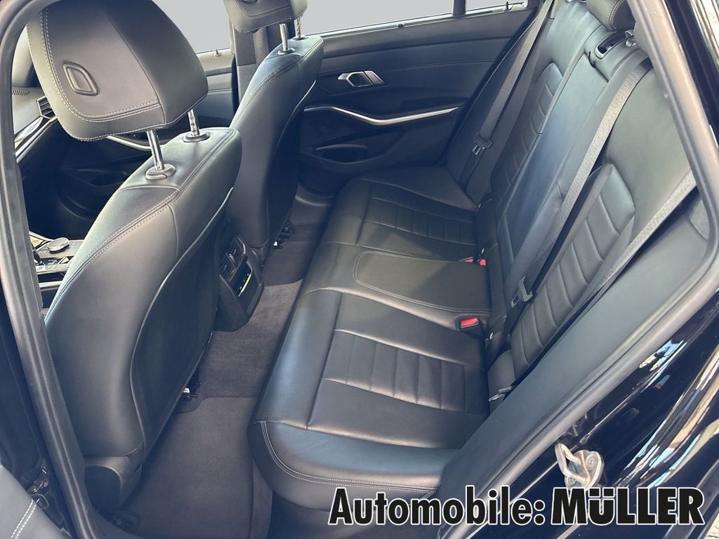 BMW 318 2021