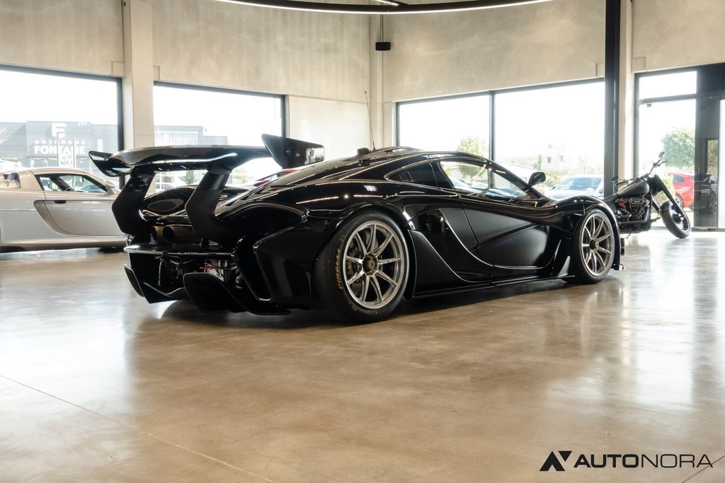 McLaren P1 2016