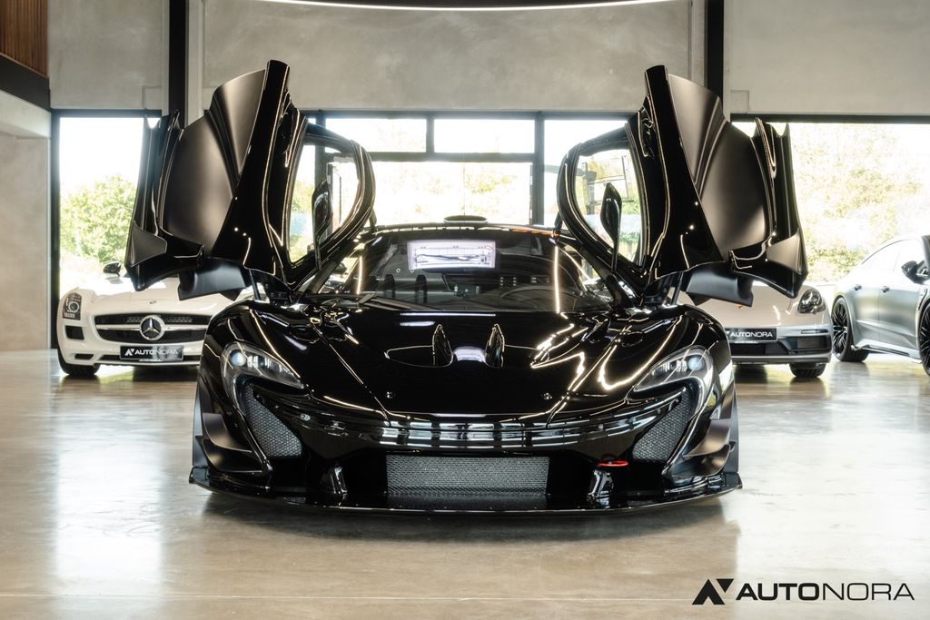McLaren P1 2016