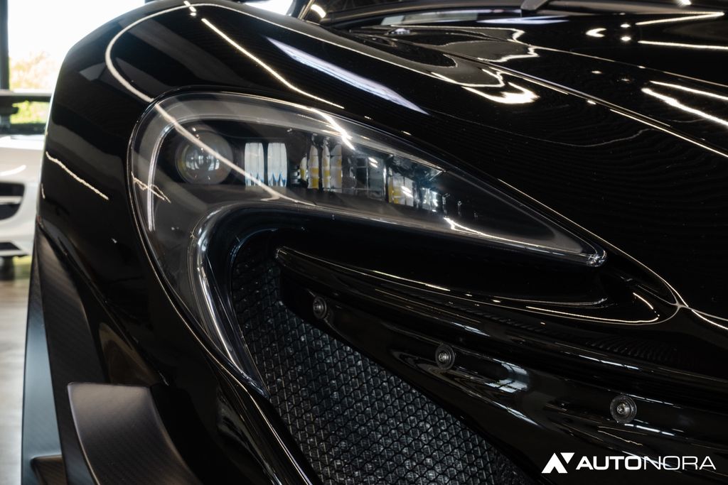 McLaren P1 2016