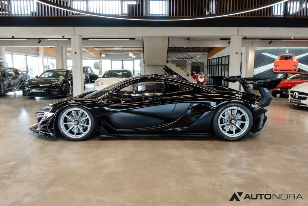 McLaren P1 2016
