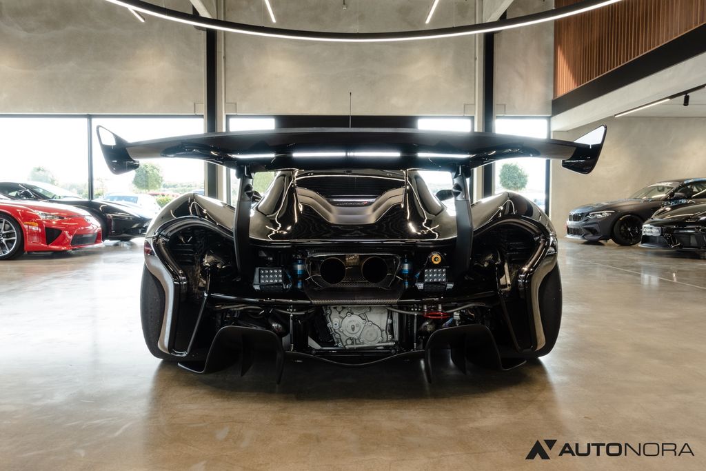 McLaren P1 2016