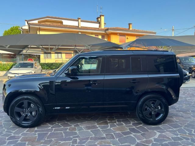 Land Rover Defender 2024