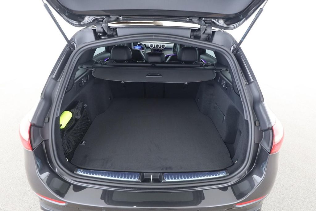 Mercedes-Benz C 220 2025