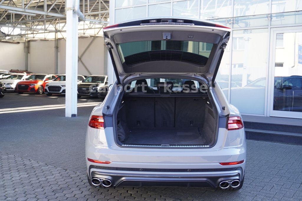 Audi SQ8 2023