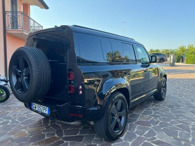 Land Rover Defender 2024