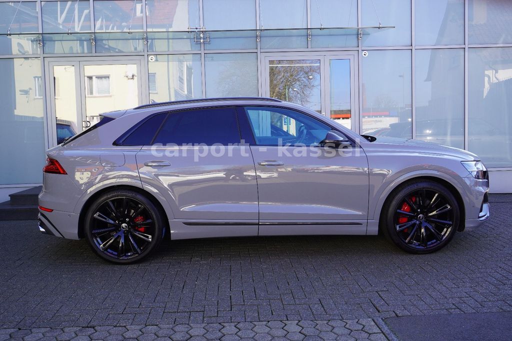 Audi SQ8 2023