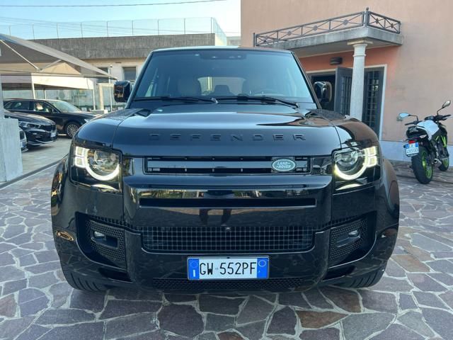 Land Rover Defender 2024