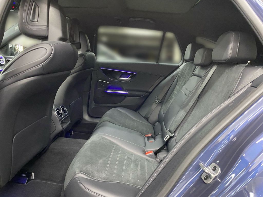 Mercedes-Benz C 220 2025