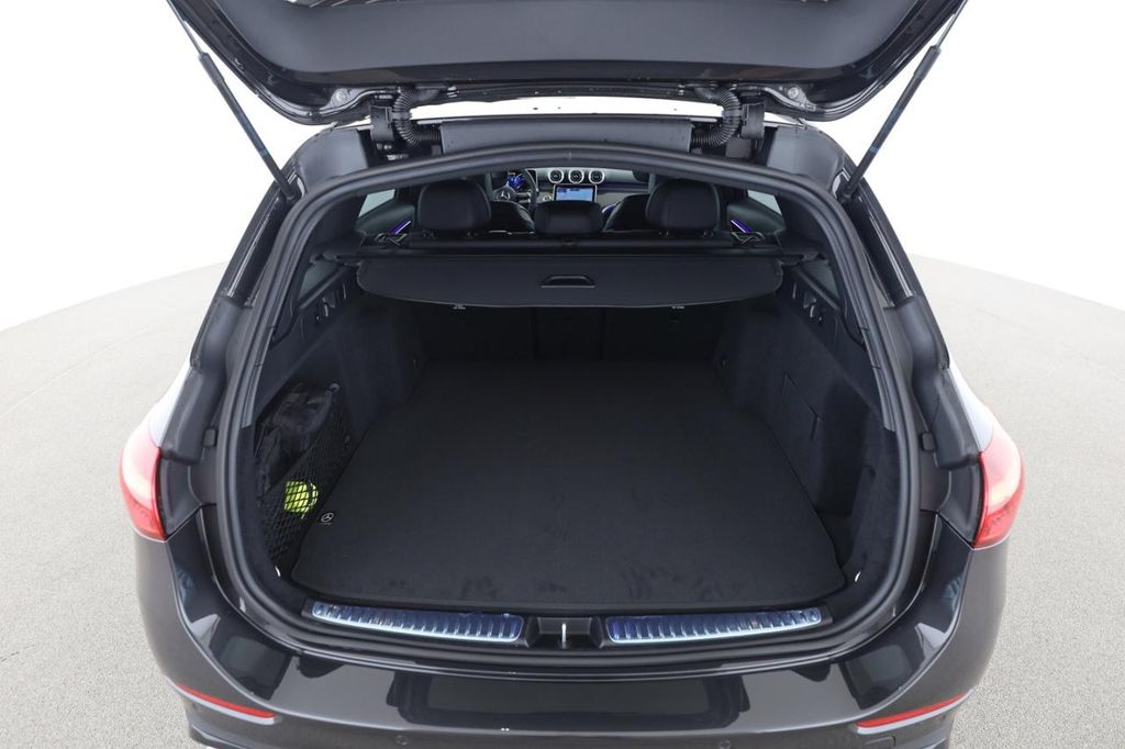 Mercedes-Benz C 220 2025