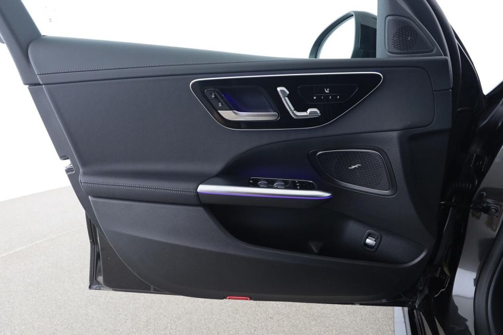 Mercedes-Benz C 220 2025