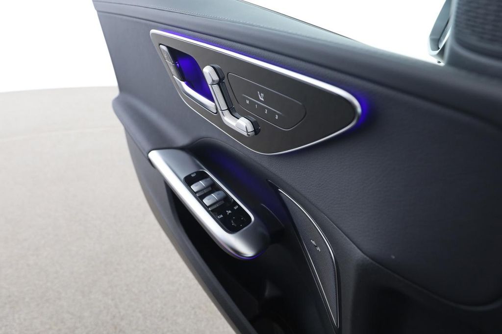 Mercedes-Benz C 220 2025