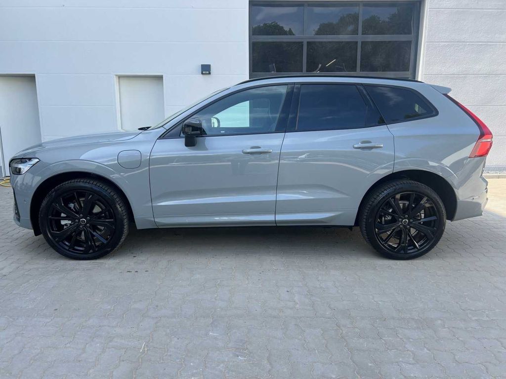 Volvo XC60 2025
