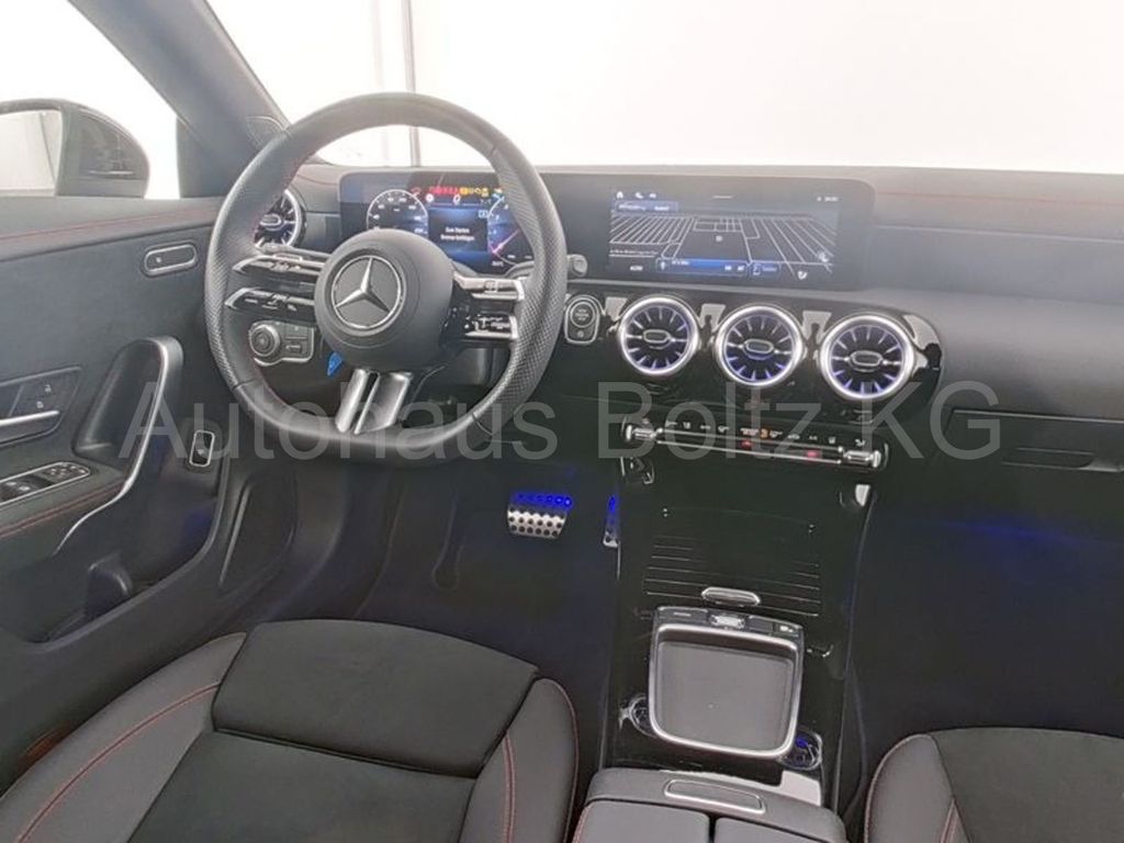 Mercedes-Benz CLA 200 2024