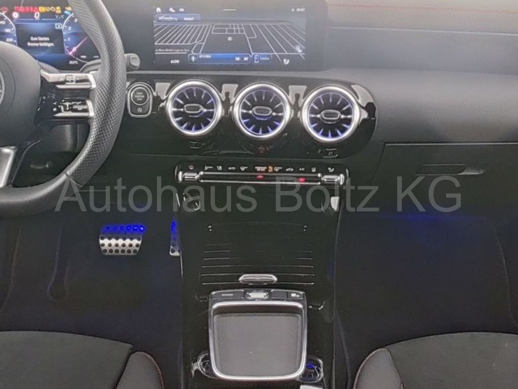 Mercedes-Benz CLA 200 2024