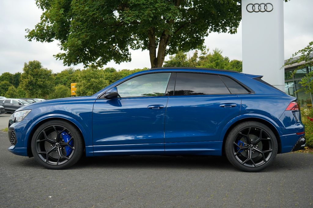 Audi RSQ8 2025