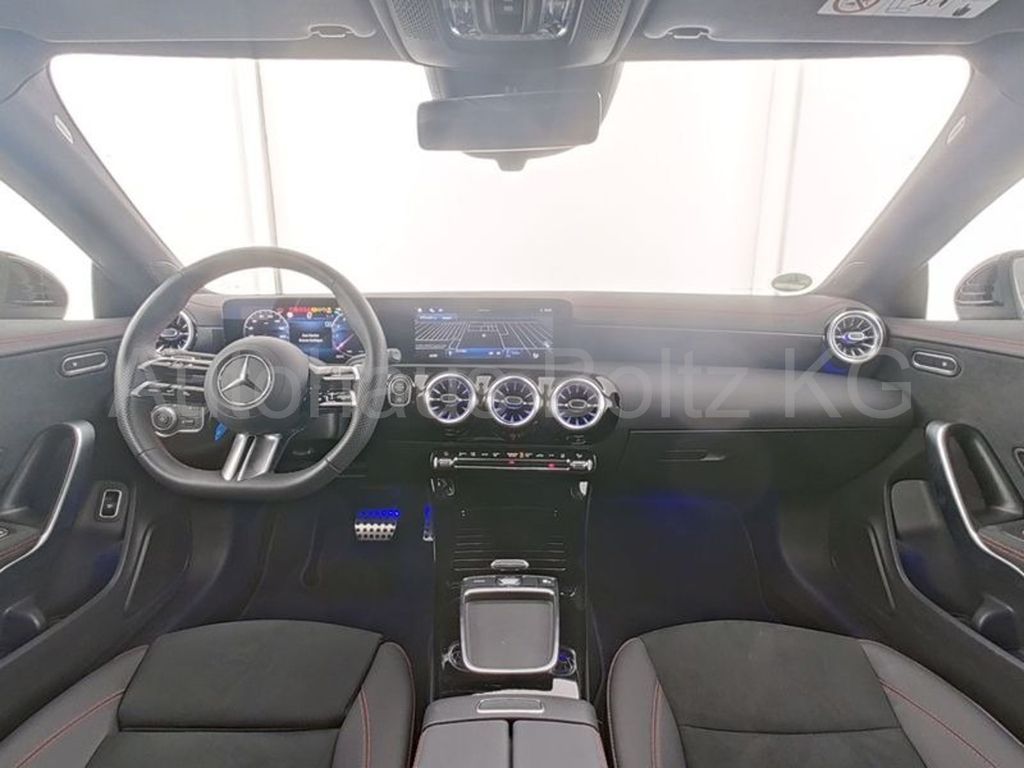Mercedes-Benz CLA 200 2024