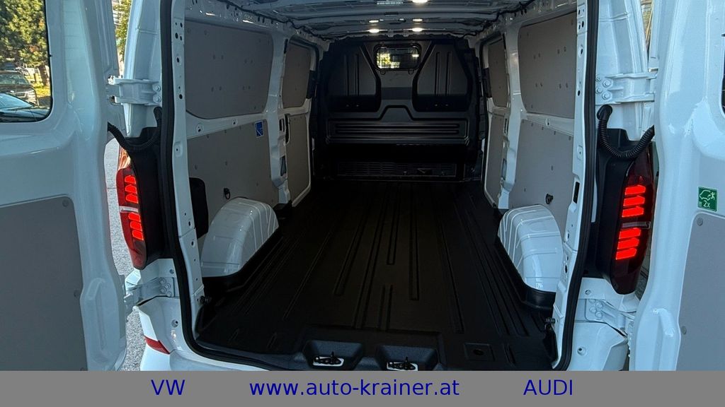 Volkswagen T7 Transporter 2025