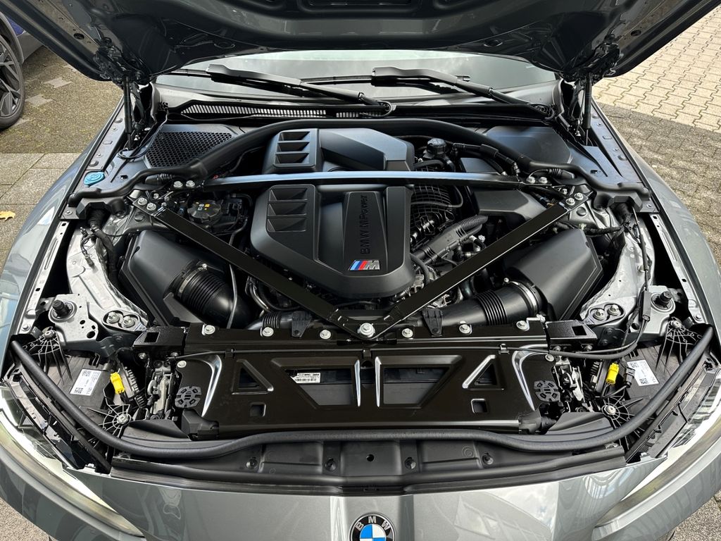 BMW M4 2025