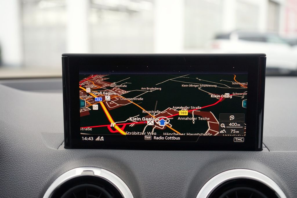 Audi SQ2 2022