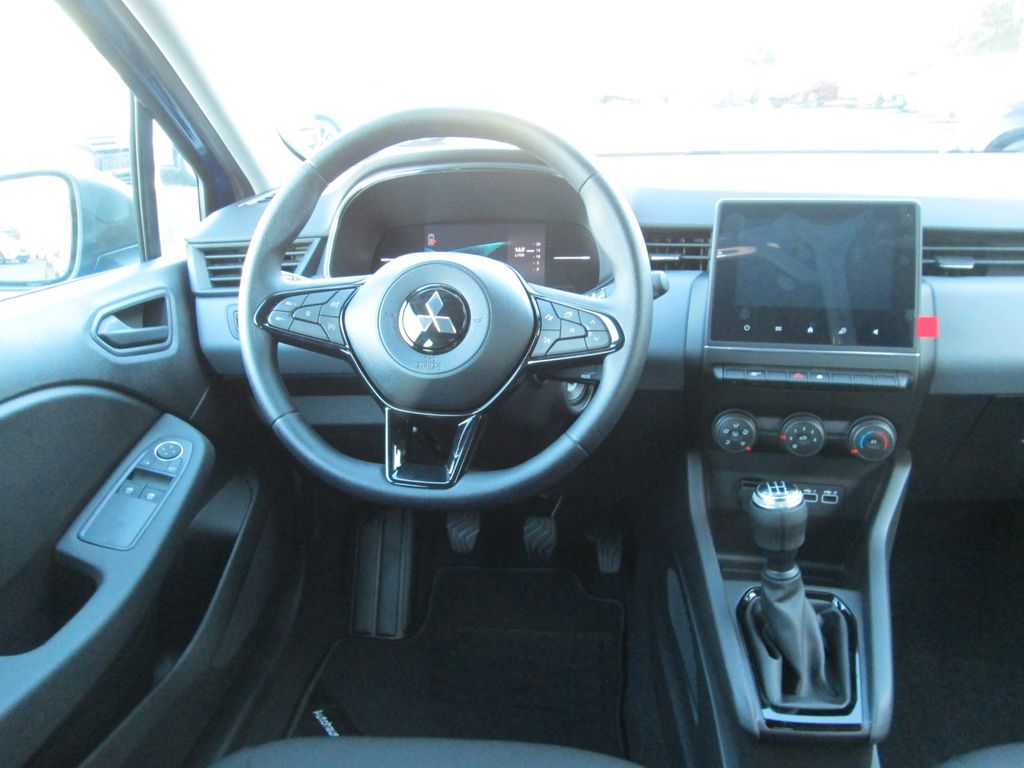 Mitsubishi Colt 2025