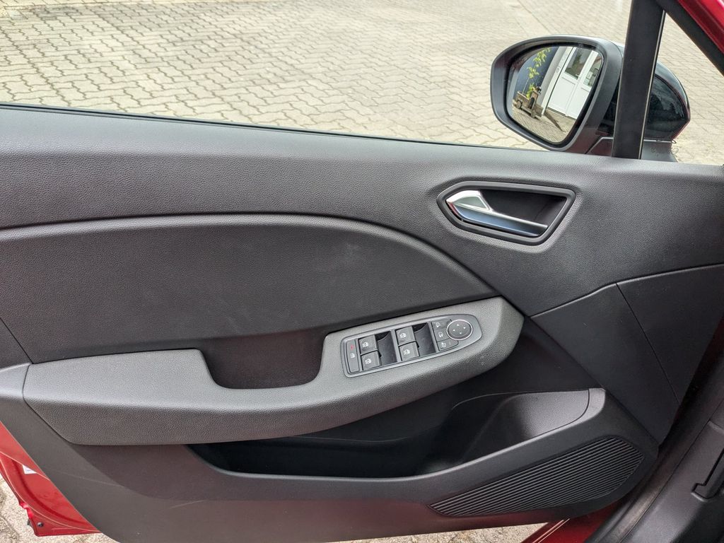 Mitsubishi Colt 2025