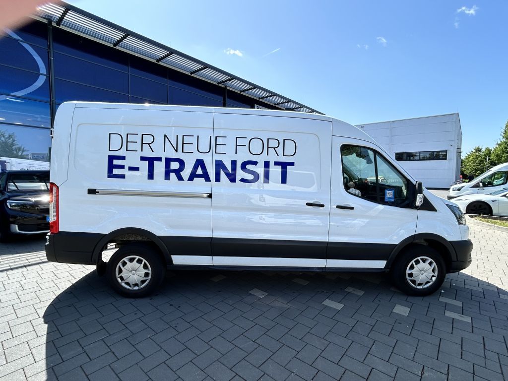 Ford Transit 2023