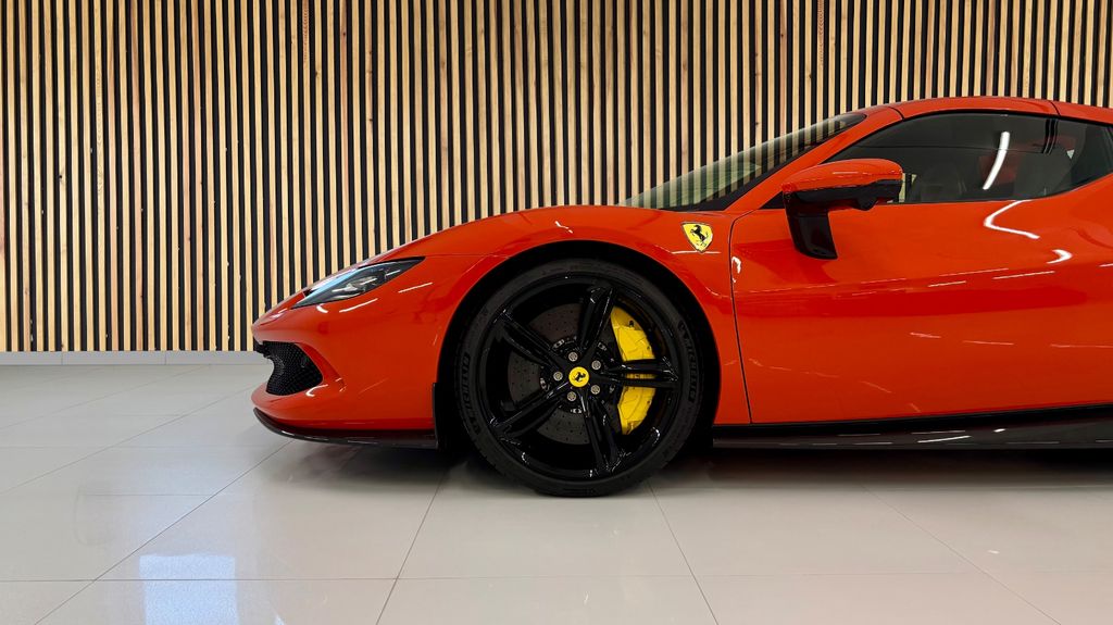 Ferrari 296 GTS 2025