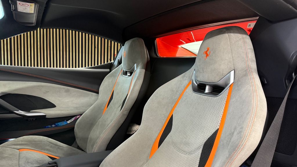 Ferrari 296 GTS 2025