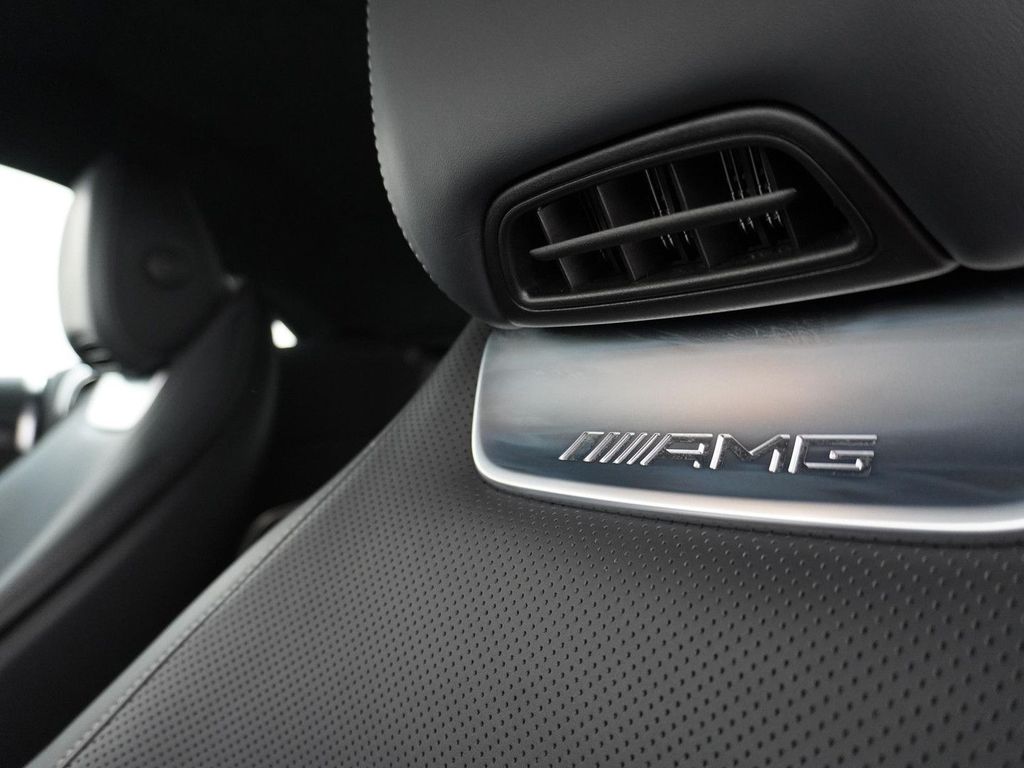 Mercedes-Benz SL 63 AMG 2024