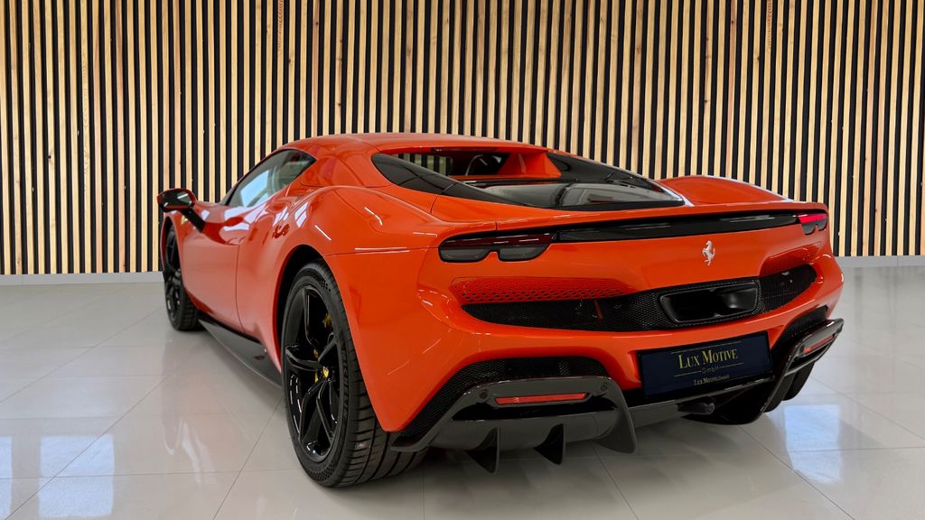 Ferrari 296 GTS 2025
