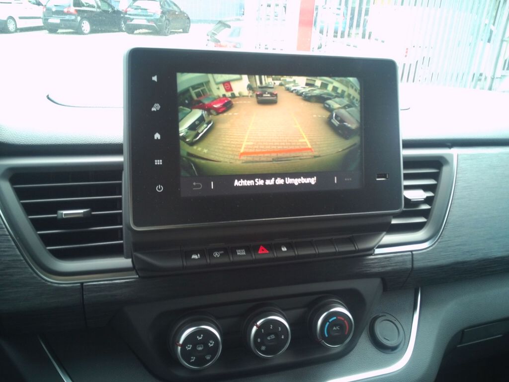 Nissan Primastar 2025